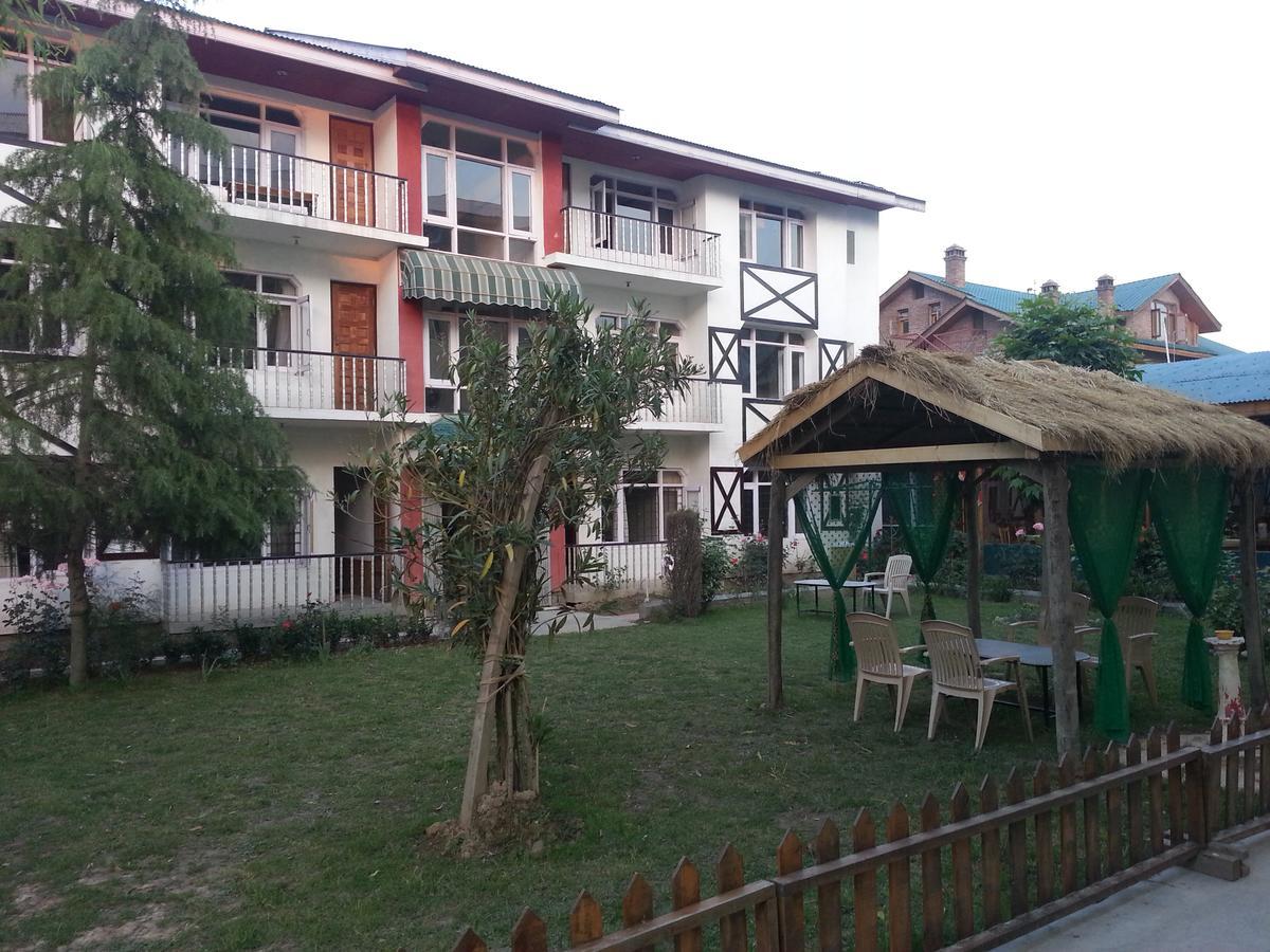 Royal Star Inn Srīnagar Esterno foto
